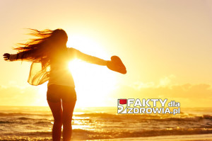 Silhouette woman beach
